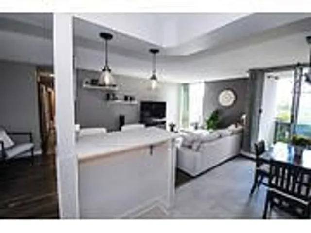 Additional image 16 of 75 Glenburn Crt Unit 811