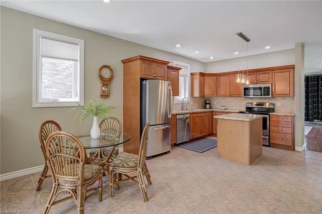 Additional image 15 of 183 Valridge Dr