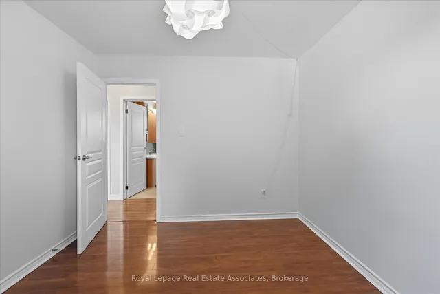 Additional image 24 of 107 Billington Cres