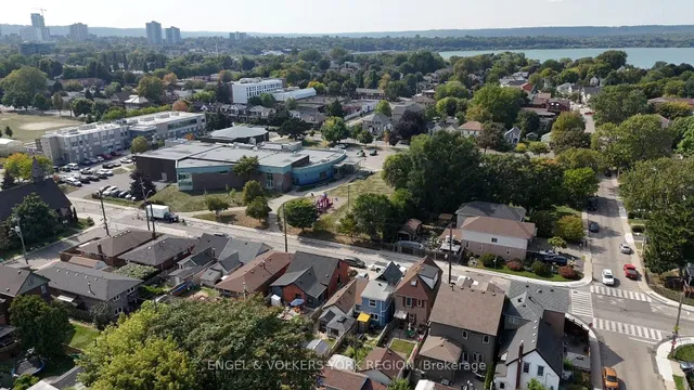 Additional image 47 of 484 John St