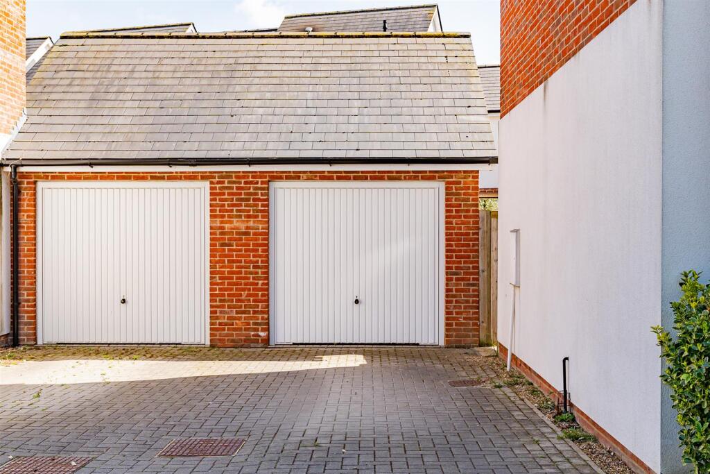 Additional image 21 of Appletree Way, Welwyn Garden City