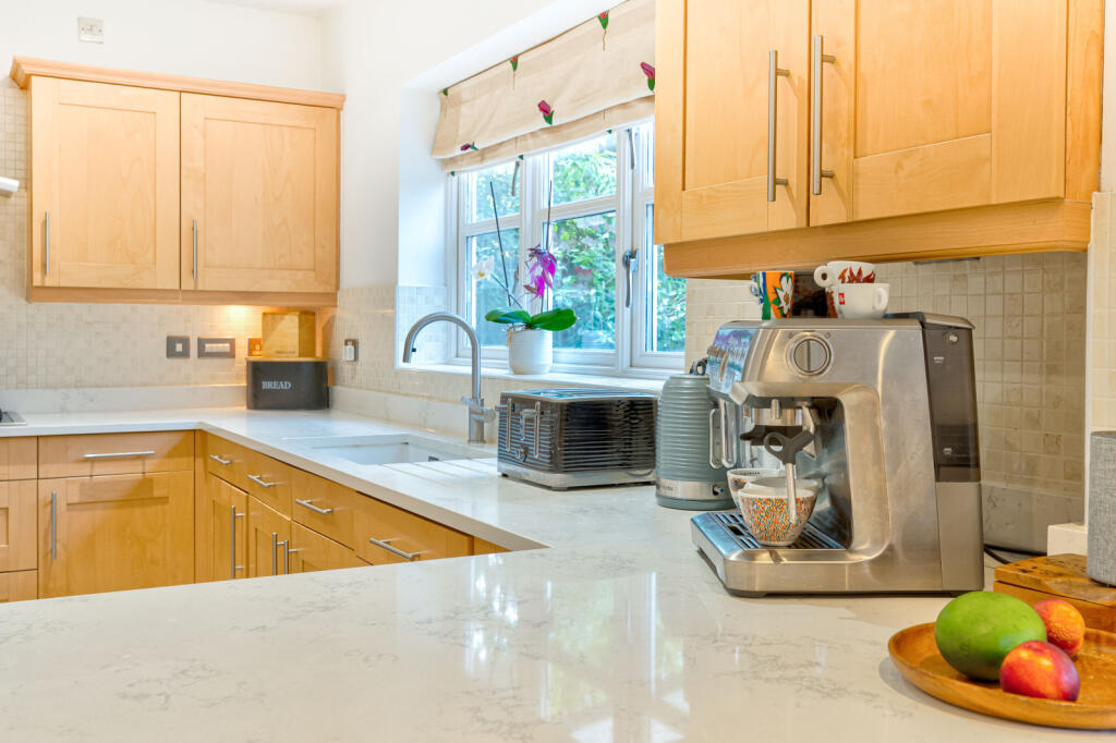 Additional image 6 of Rosemary Drive, London Colney, St. Albans, Hertfordshire, AL2