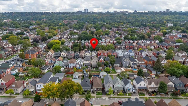 Additional image 39 of 40 Rosemont Ave