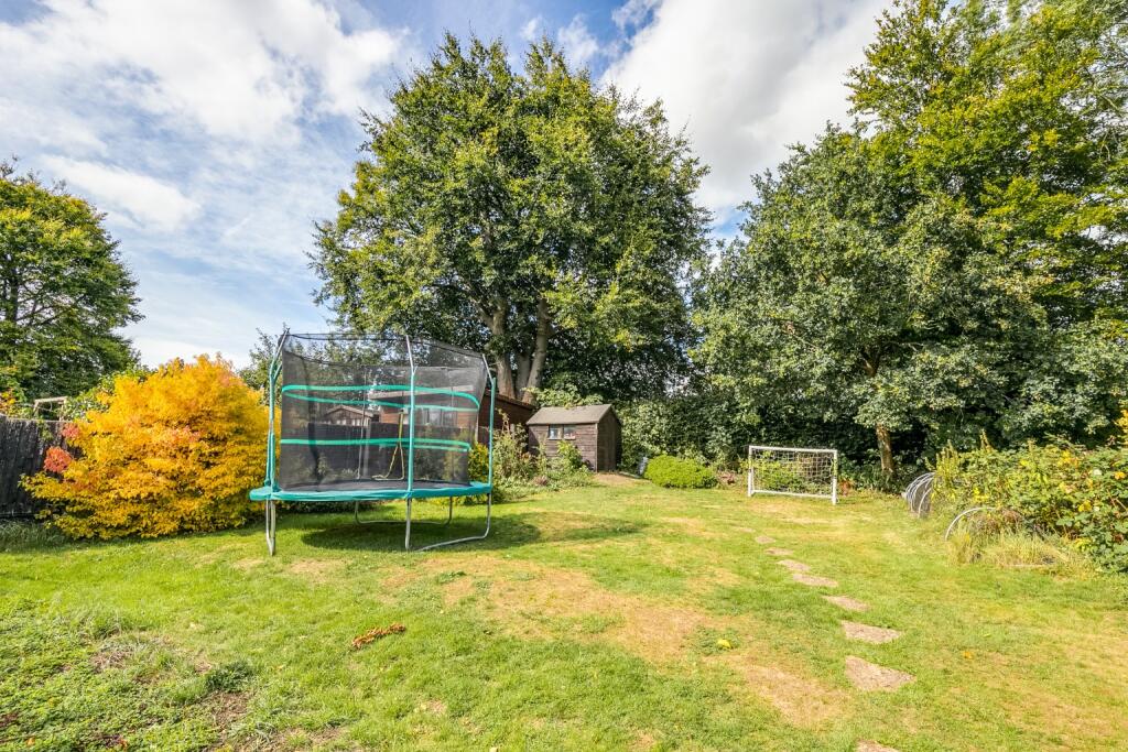 Additional image 25 of Valley Road, Welwyn Garden City, Hertfordshire, AL8 7DP