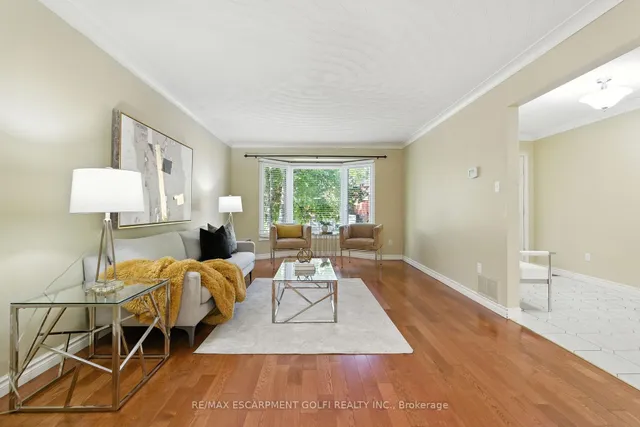 Additional image 5 of 6 Renata Crt