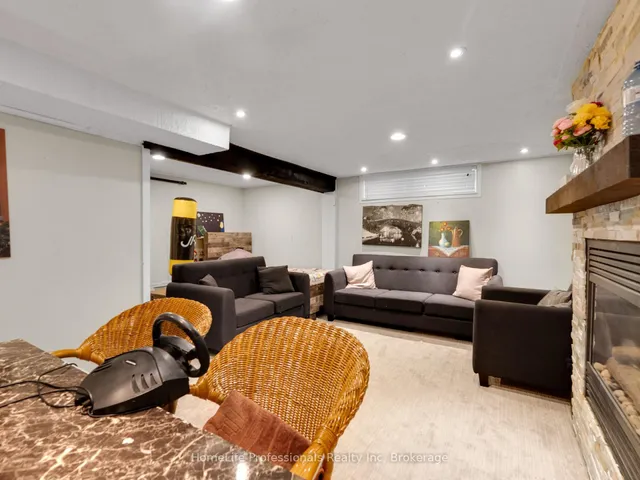 Additional image 38 of 40 Yeoville Crt