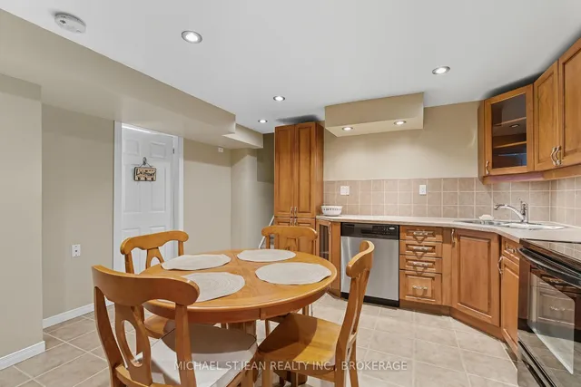 Additional image 34 of 20 Diamond Crt