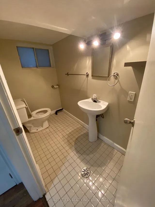 Additional image 19 of 70 Belview Ave