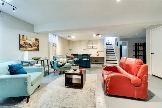 Additional image 32 of 18 Pavarotti Crt