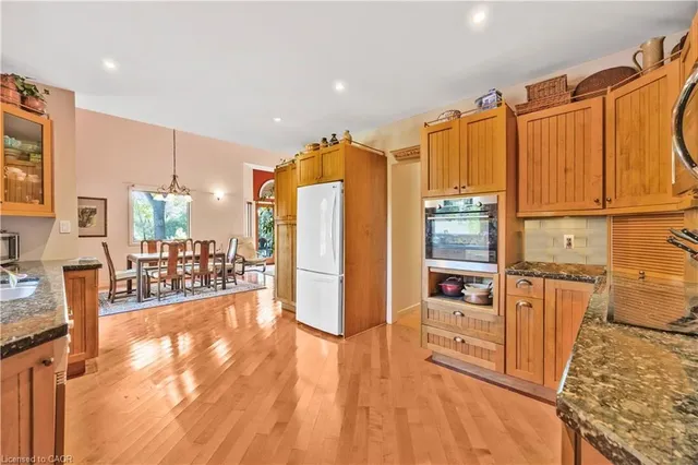 Additional image 14 of 94 Highway 8