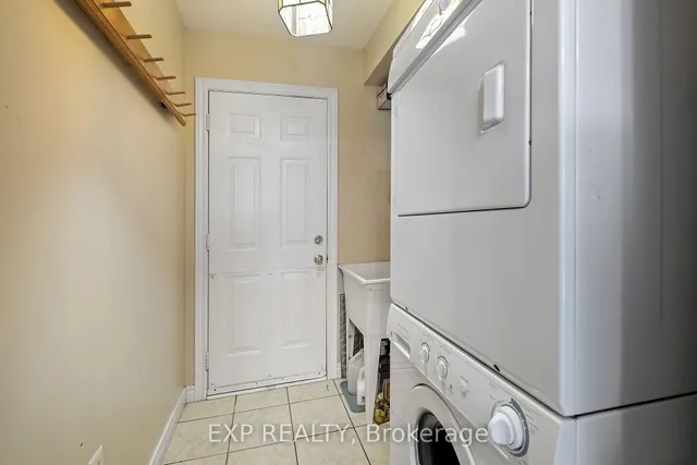 Additional image 16 of 130 Robert St Unit 22