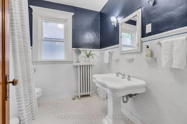 Additional image 28 of 121 St Clair Ave