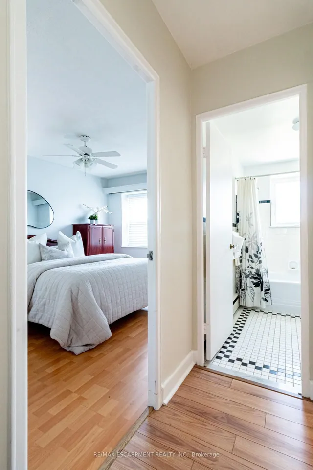 Additional image 26 of 824 Brant St Unit 8