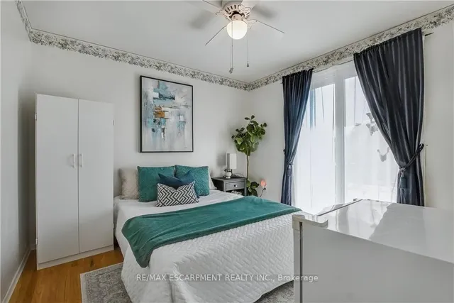 Additional image 18 of 79 Gardiner Dr