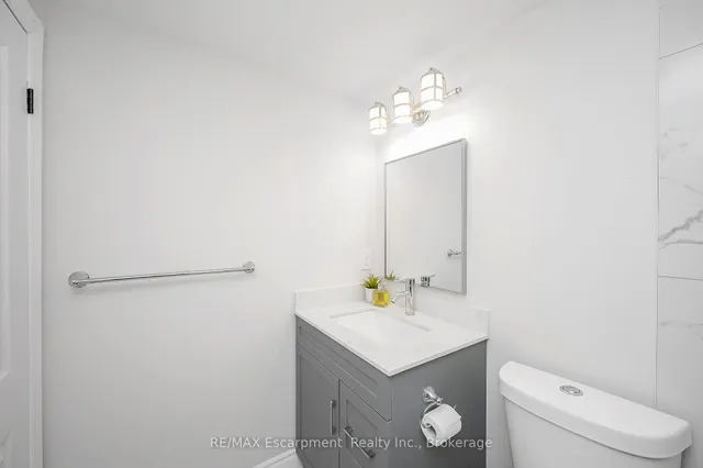 Additional image 31 of 350 East Side Cres