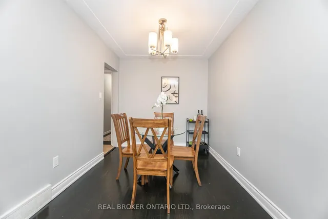 Additional image 49 of 66 GAINSBOROUGH Rd