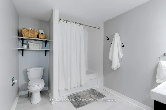 Additional image 33 of 4 Trudy Crt