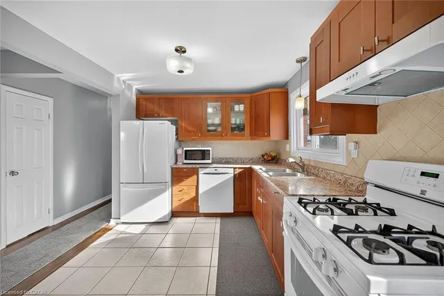 Additional image 16 of 3951 6 Hwy