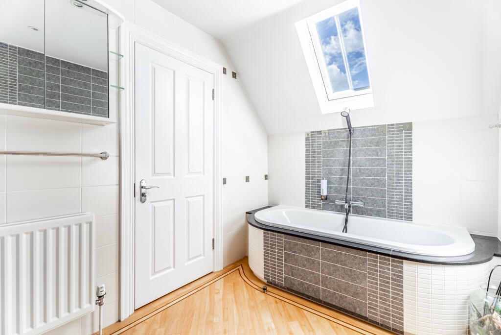 Additional image 14 of Luton Road, Harpenden, Hertfordshire, AL5