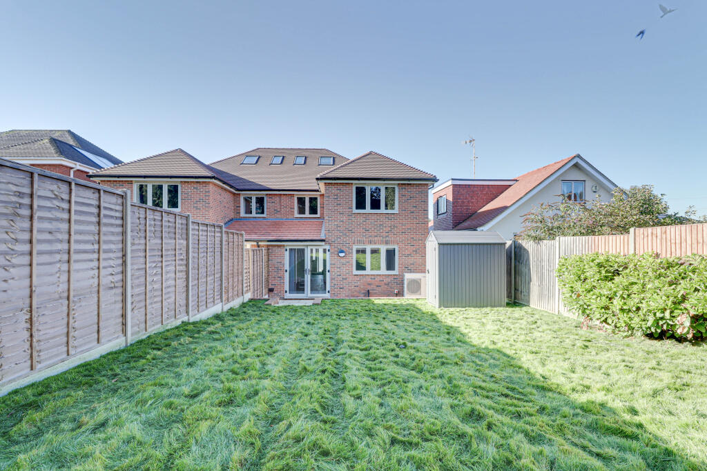 Additional image 14 of Grove Road, Harpenden, Hertfordshire, AL5