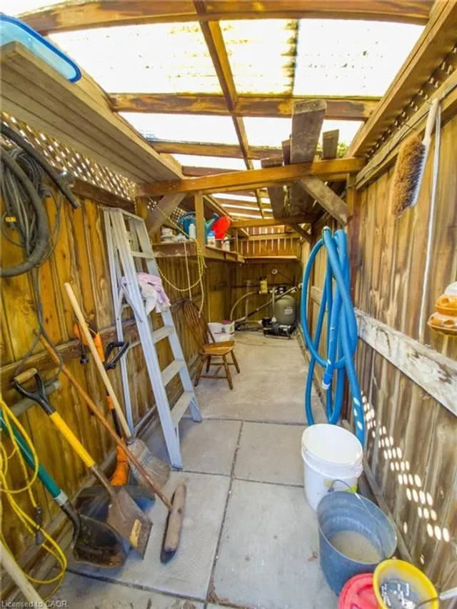 Additional image 37 of 164 Laurier Ave