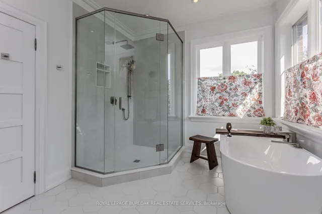 Additional image 32 of 694 Cedar Ave