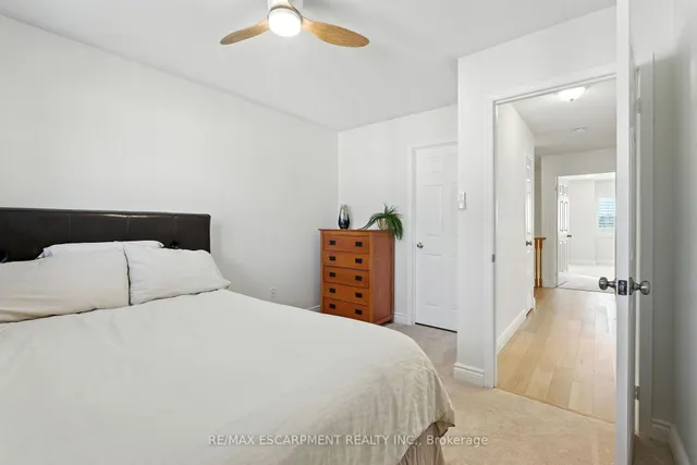 Additional image 35 of 5090 FAIRVIEW St Unit 48