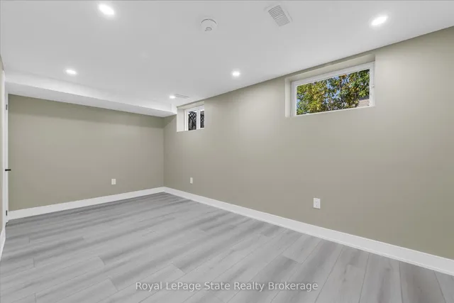 Additional image 26 of 1965 Brampton St