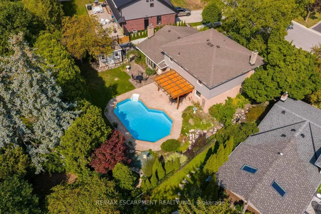 Additional image 45 of 2118 Agincourt Cres