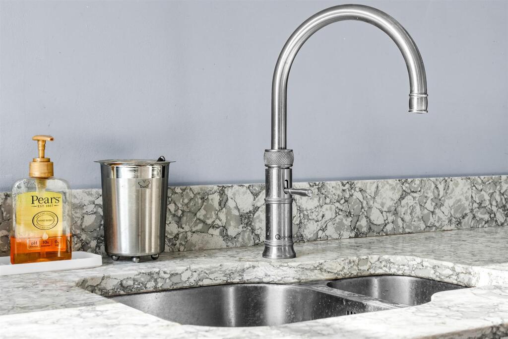 Additional image 30 of Tewin Water, Digswell