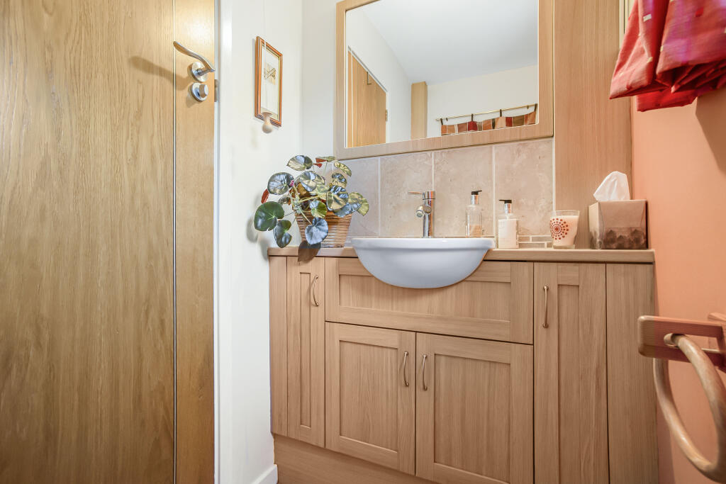 Additional image 21 of Woodland Rise, Welwyn Garden City, AL8