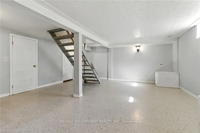 Additional image 31 of 18 Jasper Dr