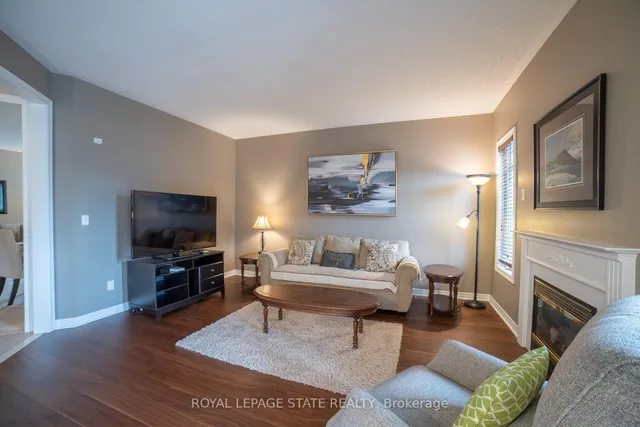 Additional image 21 of 120 Sundial Cres