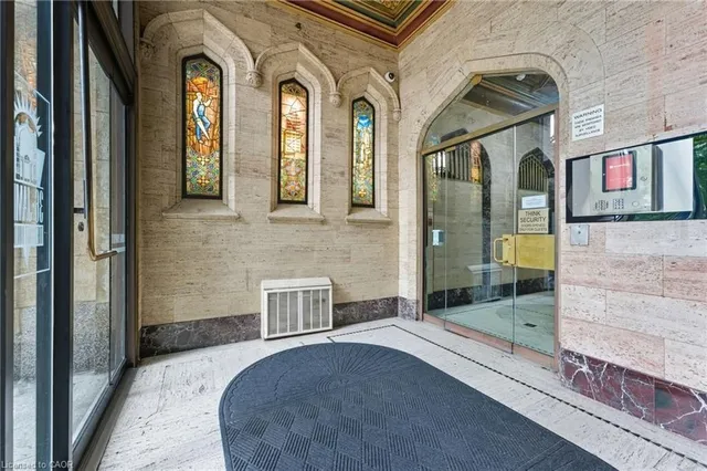 Additional image 6 of 36 James St Unit 709