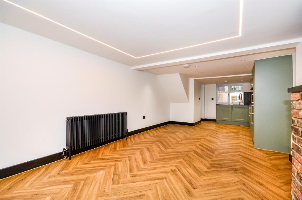 Additional image 4 of High Street, Redbourn, St. Albans