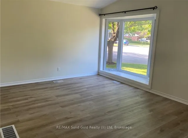 Additional image 3 of 418 Norrie Cres