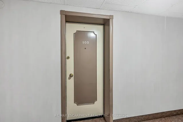 Additional image 29 of 11 Woodman Dr Unit 103