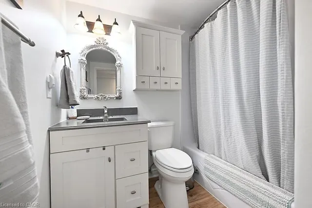 Additional image 15 of 141 Catharine St Unit 102