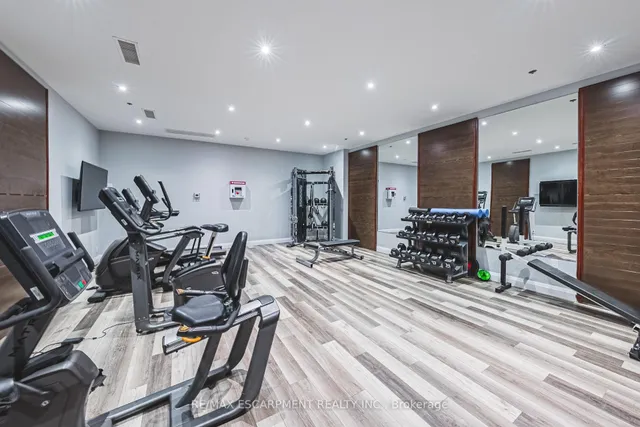 Additional image 17 of 1 Redfern Ave Unit 317