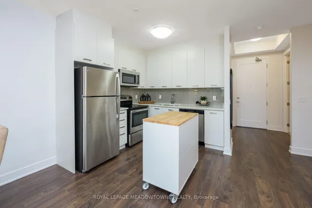 Additional image 13 of 150 Main St Unit 505