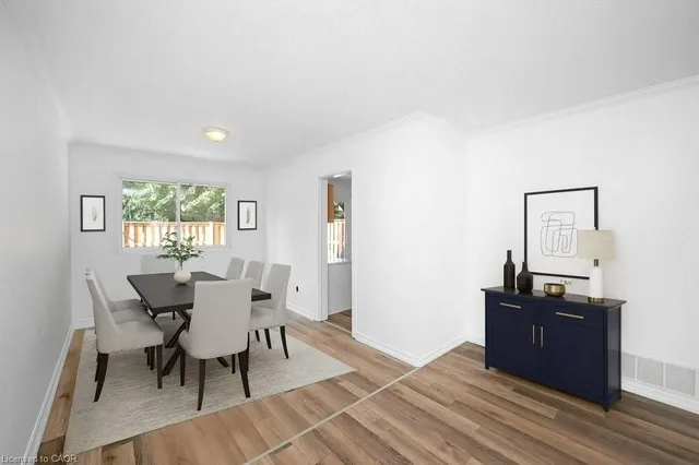 Additional image 2 of 5193 Banting Crt