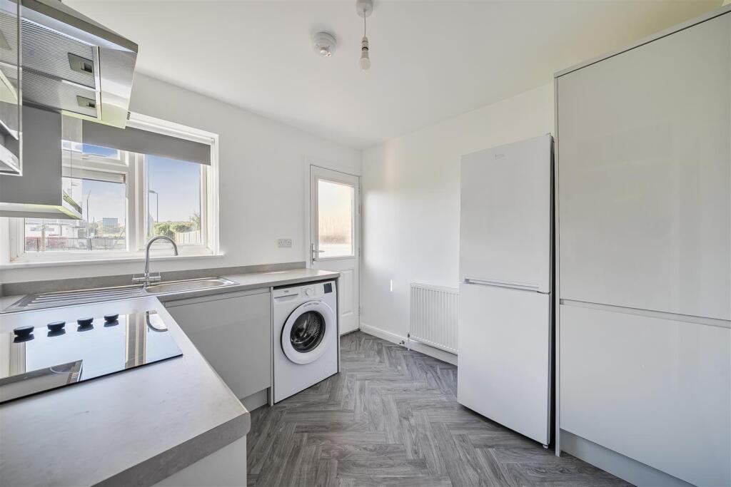 Additional image 3 of Hopkins Crescent, Sandridge