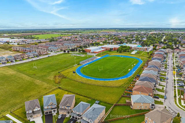 Additional image 48 of 11 Weathering Hts