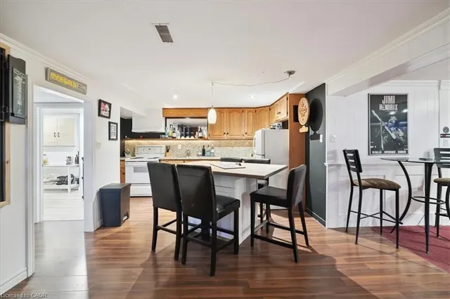 Additional image 26 of 3125 Guyatt Rd