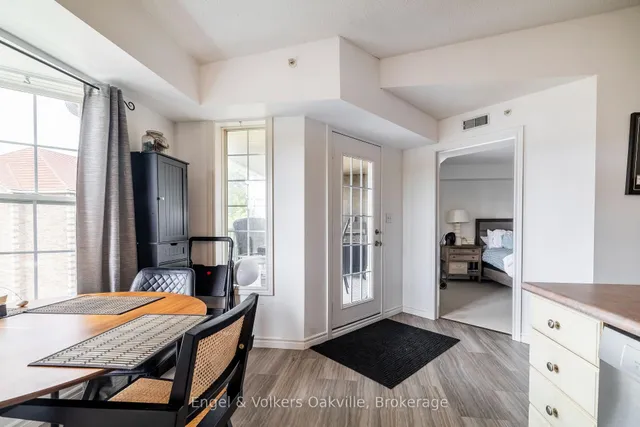 Additional image 17 of 1451 Walkers Line Unit 411