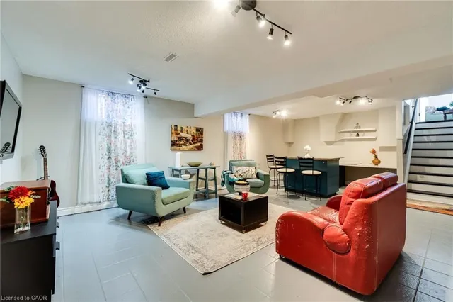 Additional image 31 of 18 Pavarotti Crt