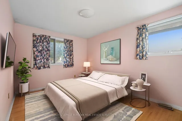 Additional image 19 of 264 Camelot Dr