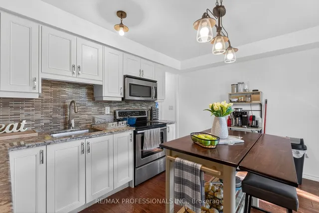 Additional image 17 of 19 Salina Pl