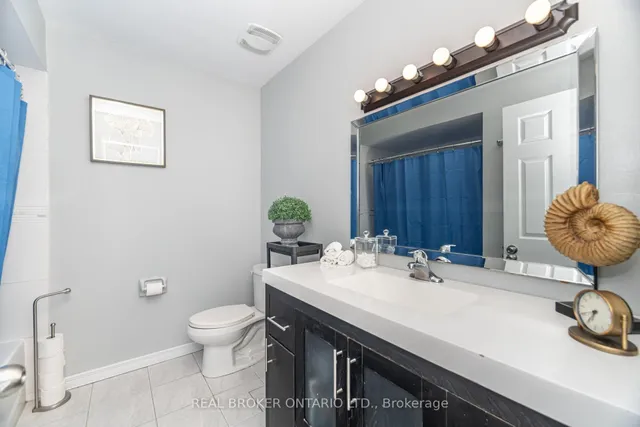 Additional image 22 of 66 GAINSBOROUGH Rd