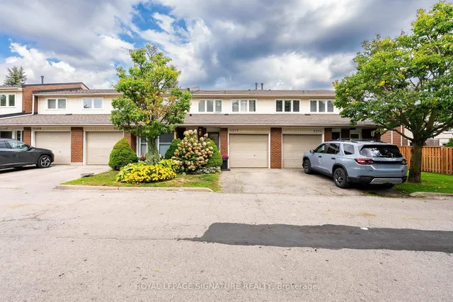 5273 Banting Crt